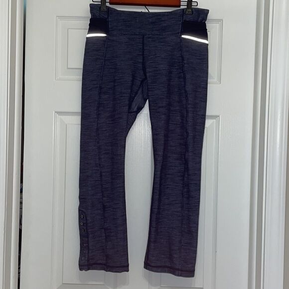 Rare Lululemon Athletica Ride On Crop Indigo Denim - Picture 1 of 7